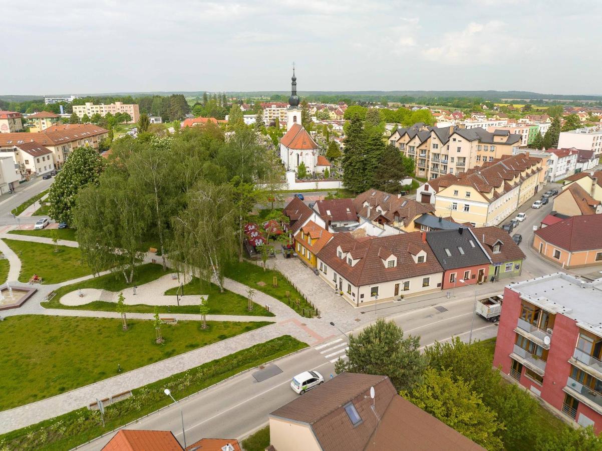 Dum U Lazni Federer Apartment Třeboň Exterior foto